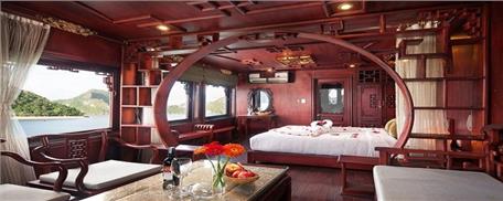 Du thuyền Royal Palace Hạ Long